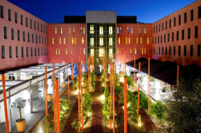  Radisson Blu Hotel Toulouse Airport  Бланьяк